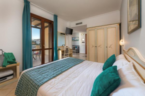Helios Hotel